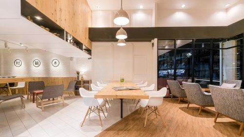 Nội thất gỗ tự nhiên luôn có một sức hút riêng